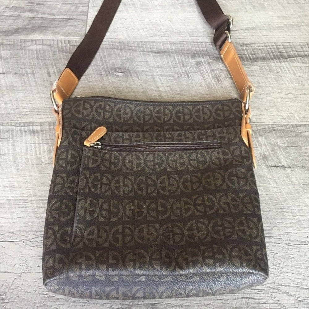Giani Bernini Brown Monogram Crossbody Bag Multi Pocket Messenger Purse - Picture 4 of 5